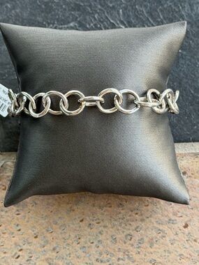 Chunky 14kt White Gold Link Bracelet with toggle clasp 7” long